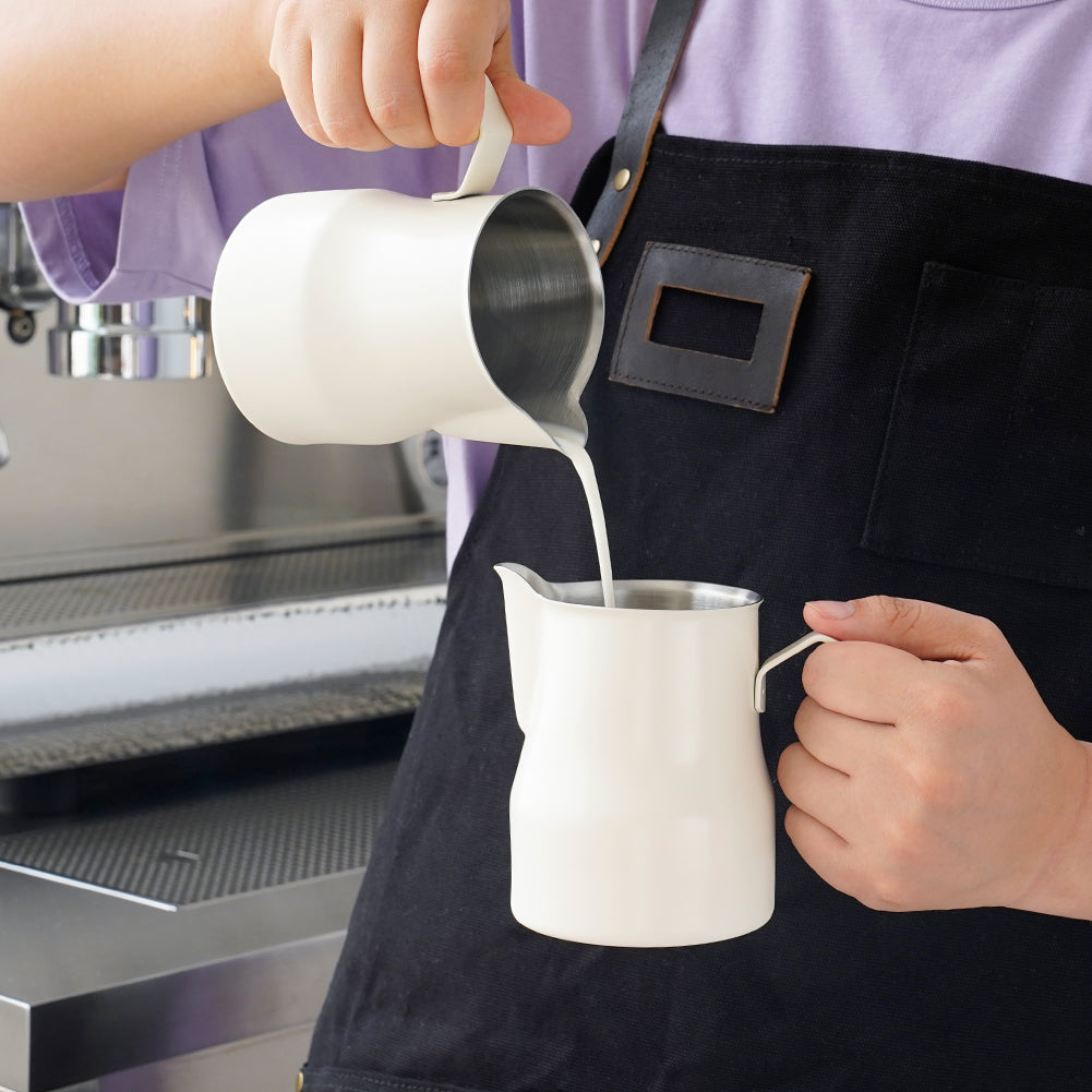 watchget Milk Frothing Pitcher 15oz/450ml Stainless Steel Frothing Pitcher Espresso Steaming Pitcher Milk Frother Cup Cappuccino Latte Art Coffee Machine Accessories Milk Jug, White