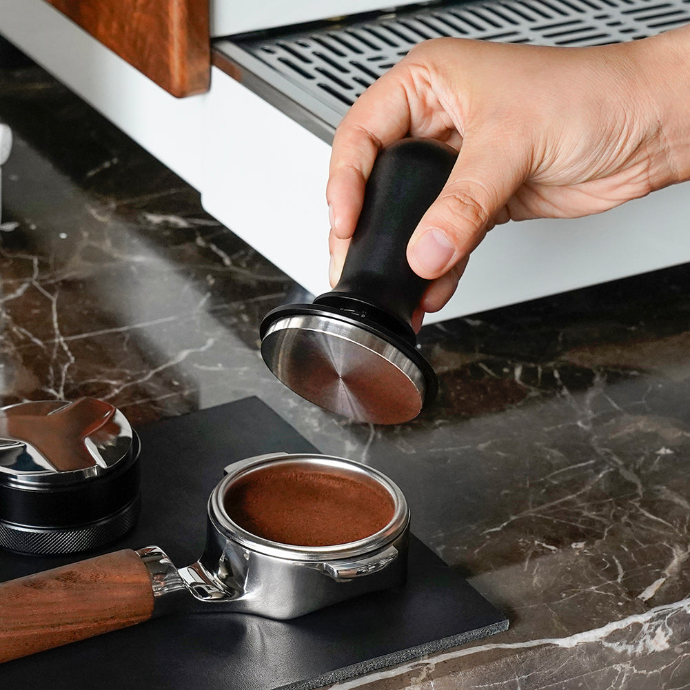 watchget 58mm Espresso Coffee Tamper 30lbs Double Spring Loaded Tamper Barista Calibrated Coffee Tamper Fits 58mm Portafilter Espresso Machine Anodized Aluminum Handle and Stainless Steel Flat Base
