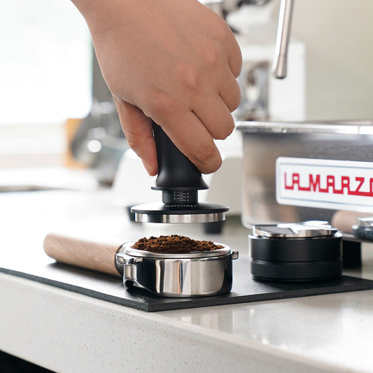 watchget 58mm Espresso Coffee Tamper 30lbs Double Spring Loaded Tamper Barista Calibrated Coffee Tamper Fits 58mm Portafilter Espresso Machine Anodized Aluminum Handle and Stainless Steel Flat Base